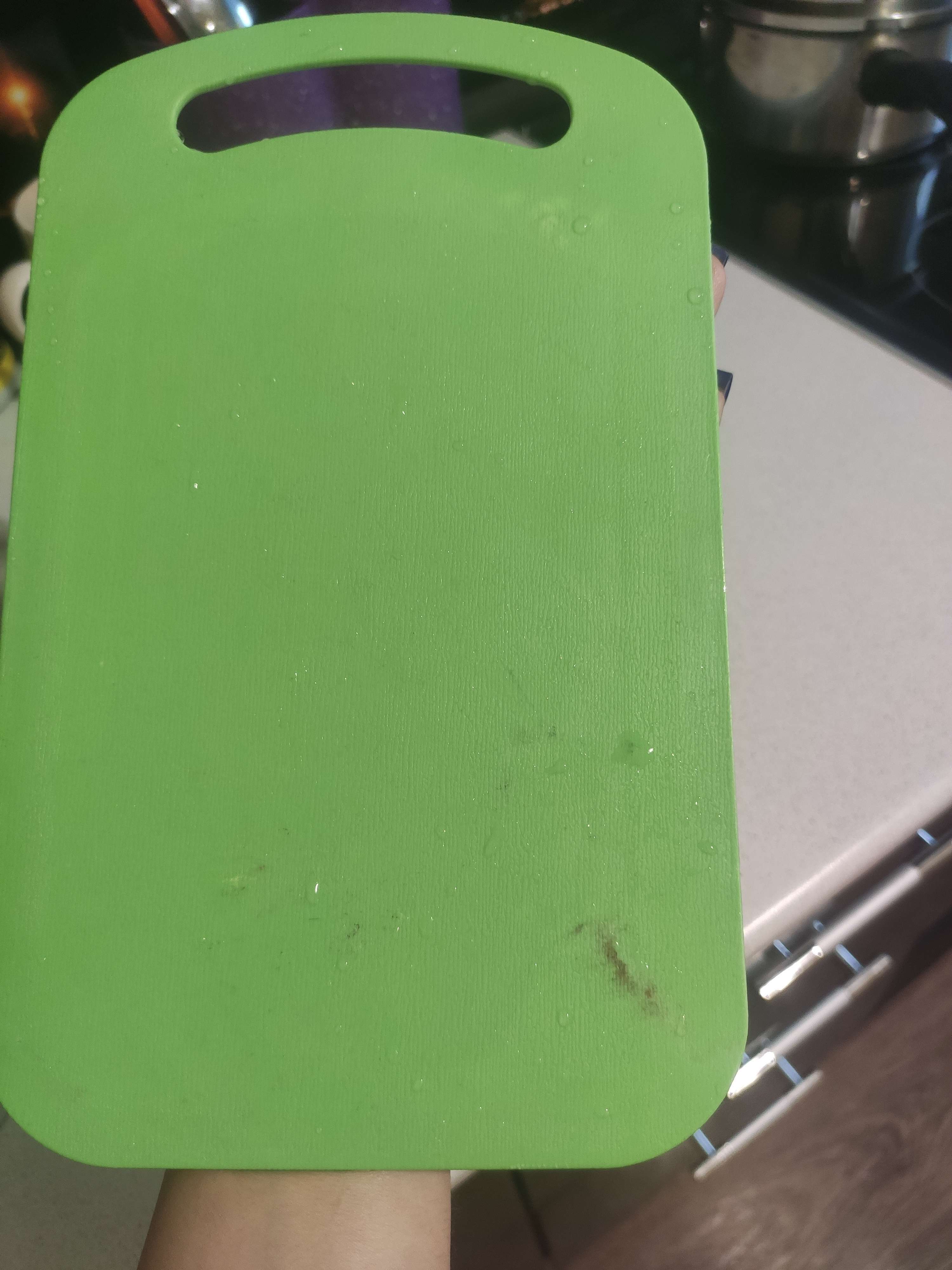 Фотография покупателя товара Доска разделочная пластиковая Доляна «Дуга», прямоугольная, 25×15 см, цвет МИКС