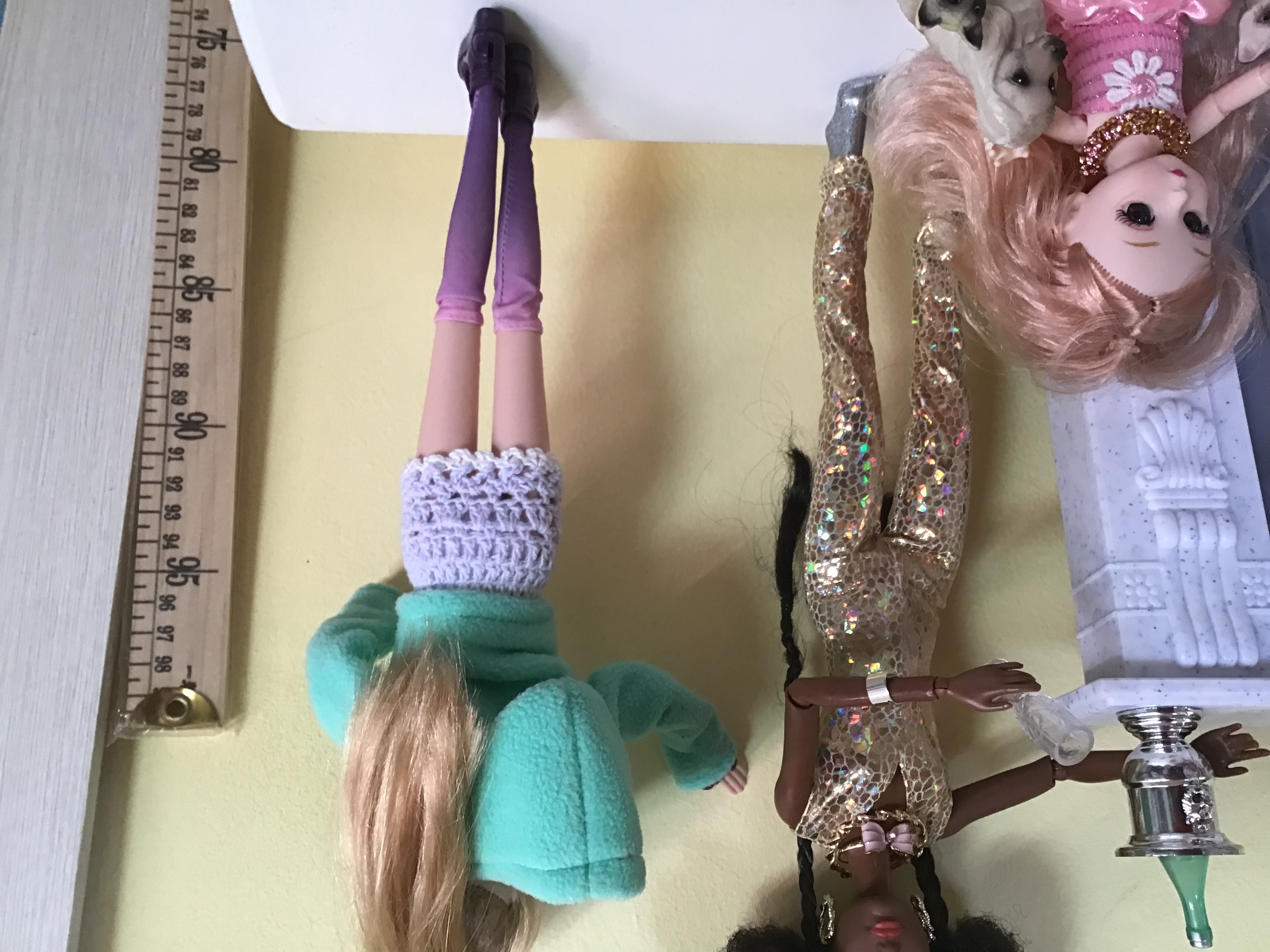 Фотография покупателя товара Юбка для куклы вязаная на завязках, цвет МИКС - Фото 2