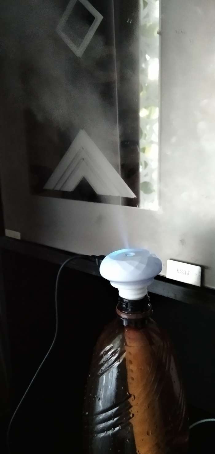 Фотография покупателя товара Увлажнитель воздуха Luazon LHU-03, ультразвуковой, портативный, погружной, USB, белый - Фото 21