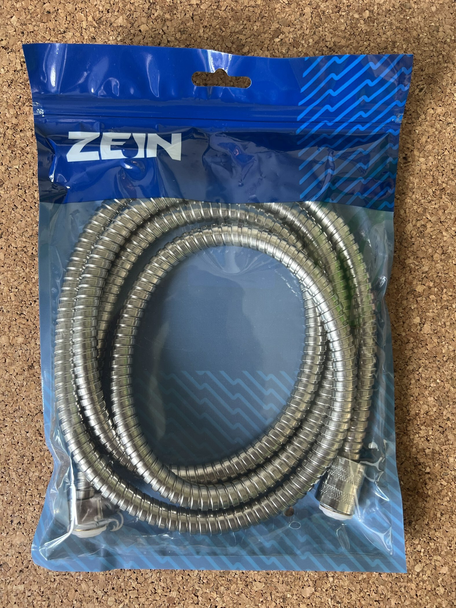 Фотография покупателя товара Душевой шланг ZEIN Z28PS, 200 см, цинковые гайки 1/2", латунная втулка, нержавеющая сталь, Имп/Имп - Фото 2