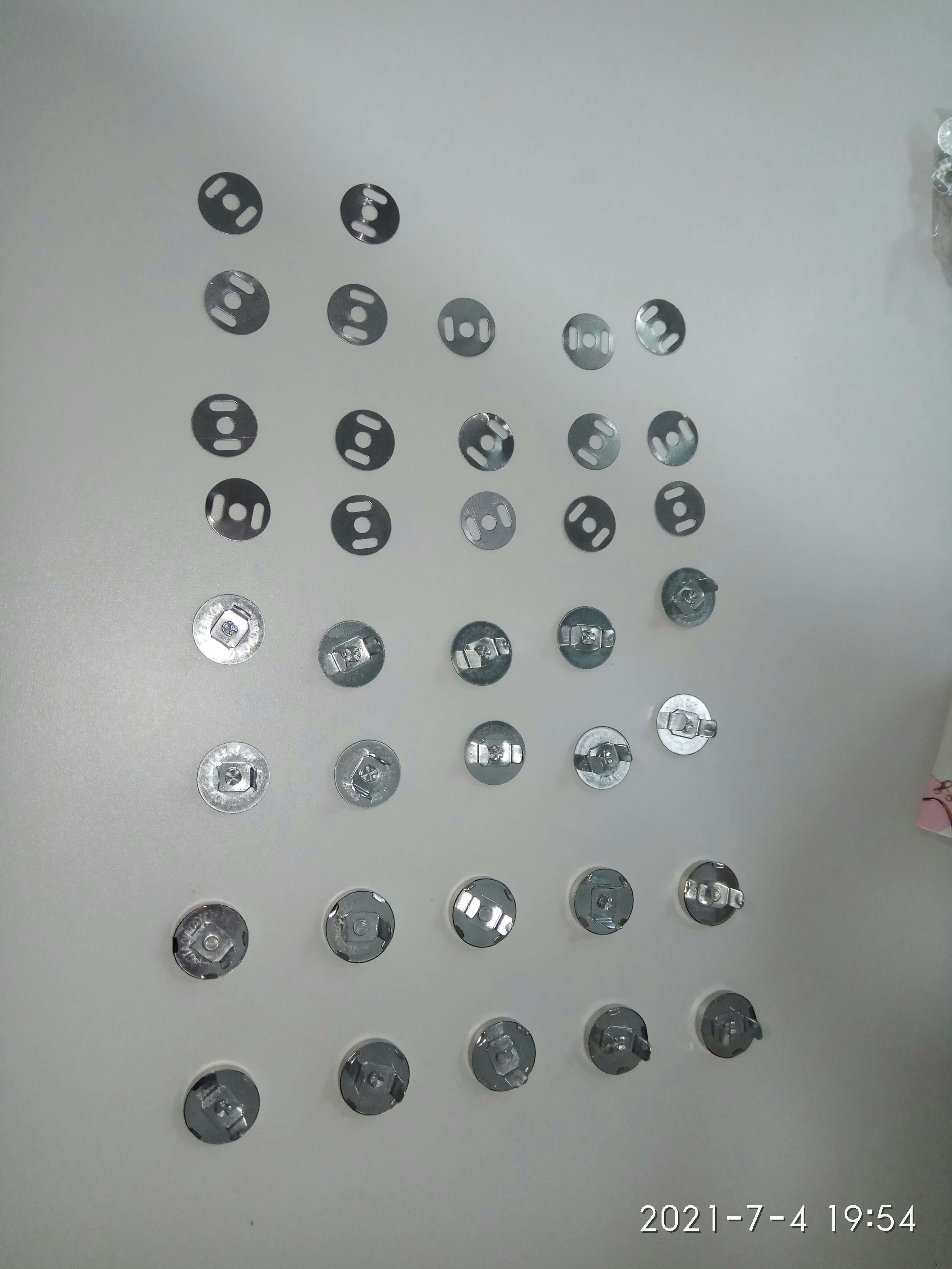 Фотография покупателя товара Кнопки магнитные, d = 18 мм, 10 шт, цвет серебряный - Фото 19