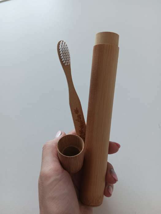 Фотография покупателя товара Зубная щетка в бамбуковом чехле «Весна», 3.1 × 24.1 × 3.1 см, BEAUTY FOX - Фото 2