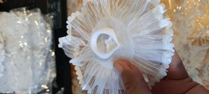 Фотография покупателя товара Резинка для волос бант «Школьница», нежность горошек, d=11 см, белая - Фото 5