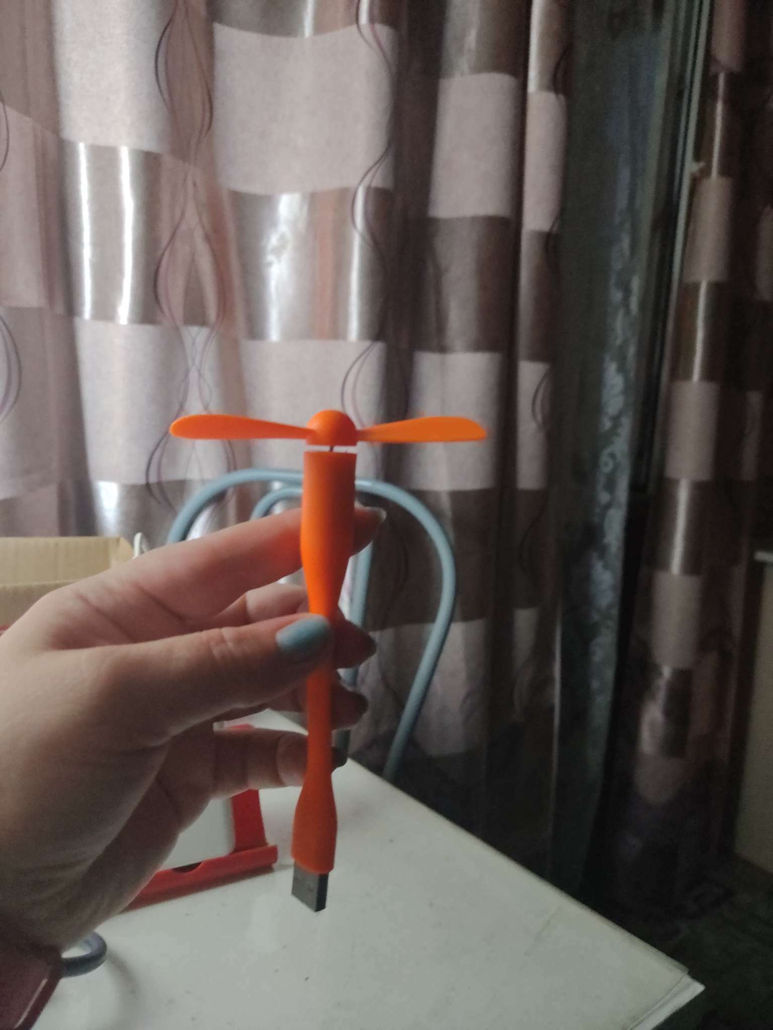Фотография покупателя товара Вентилятор с гибким корпусом Luazon LOF-05, USB, 11 см, чёрный - Фото 4
