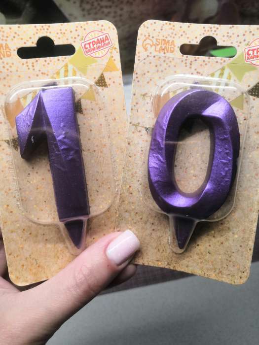Фотография покупателя товара Свеча в торт "Грань", цифра "3", фиолетовый металлик, 6,5 см - Фото 2