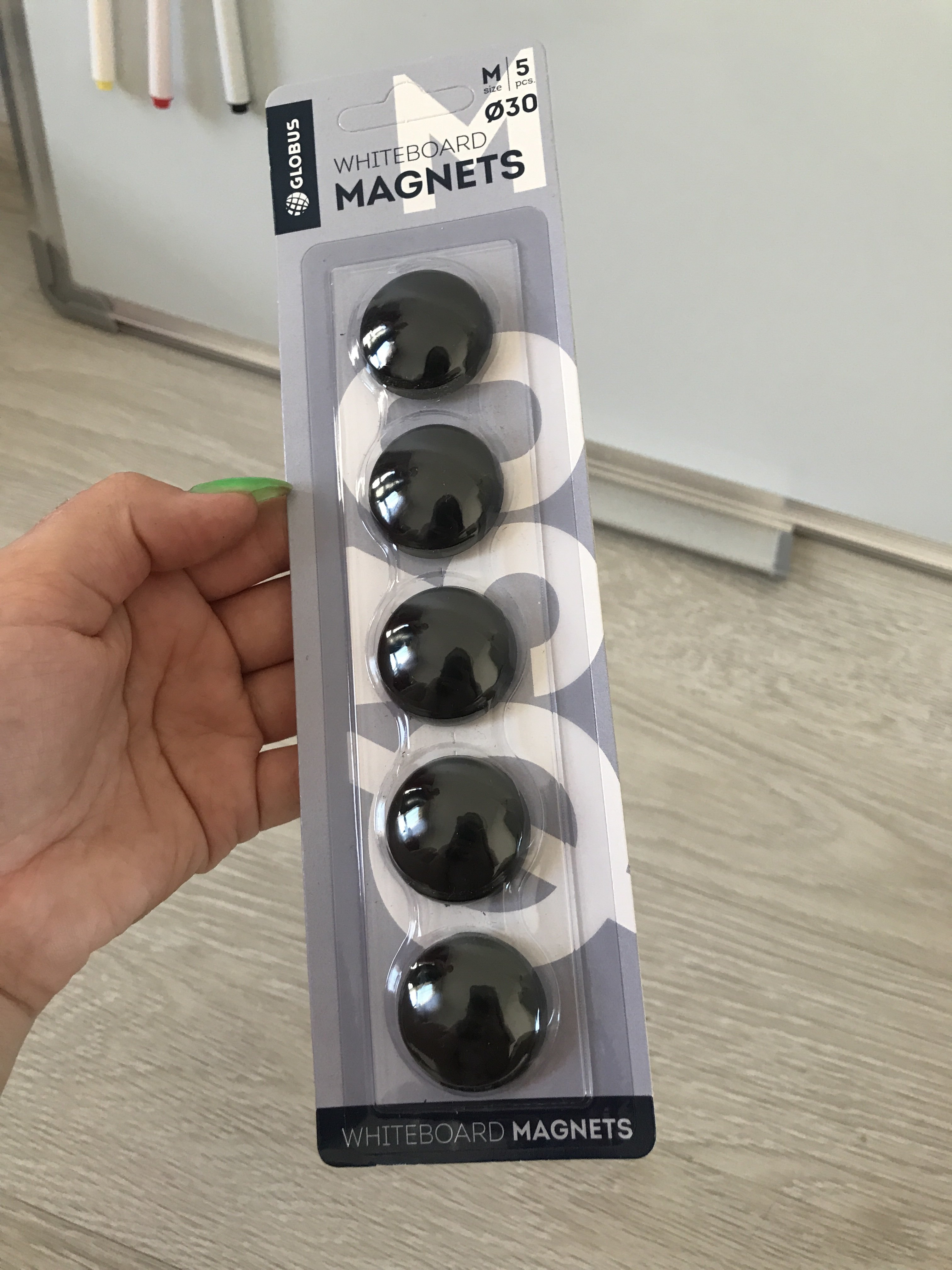 Фотография покупателя товара Магниты для досок Globus 30 мм, 5 штук, чёрные, в блистере - Фото 4