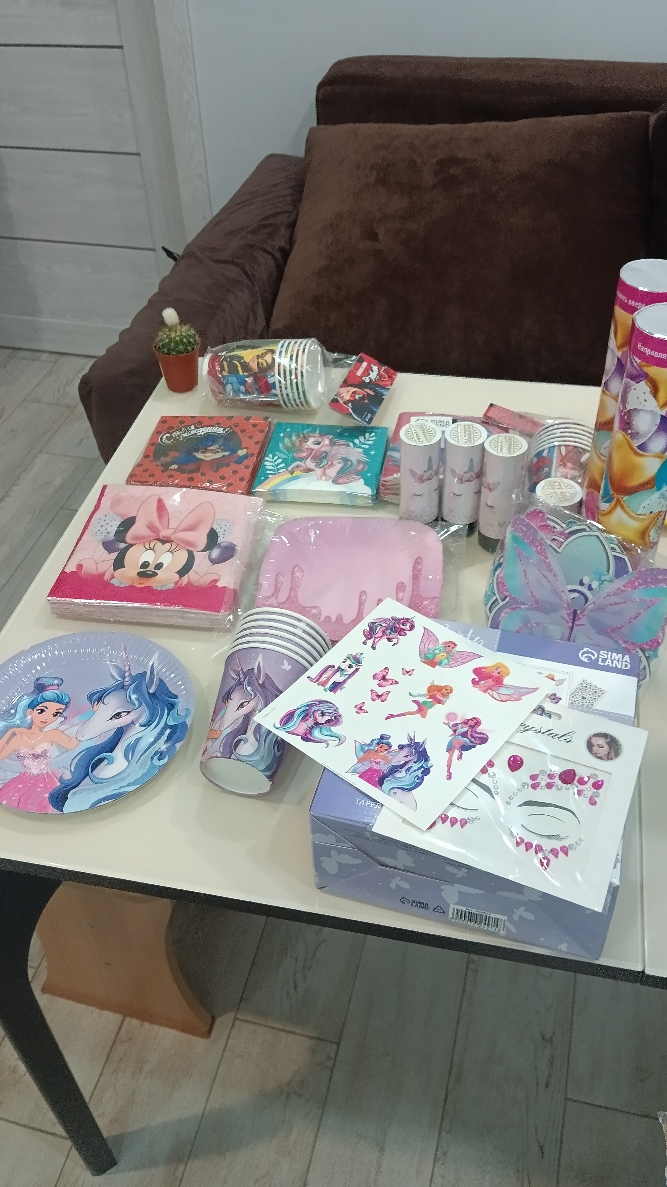 Фотография покупателя товара Набор бумажных стаканов «Леди Баг и Супер-Кот», чёрно-розовый, 6 шт., 250 мл - Фото 1