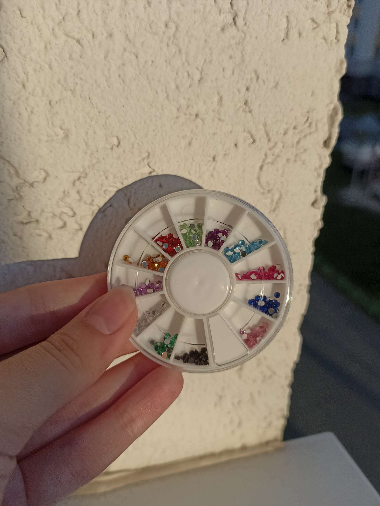 Фотография покупателя товара Стразы для декора, 12 ячеек, 1.5/2/2.5/3 мм, голографические - Фото 16