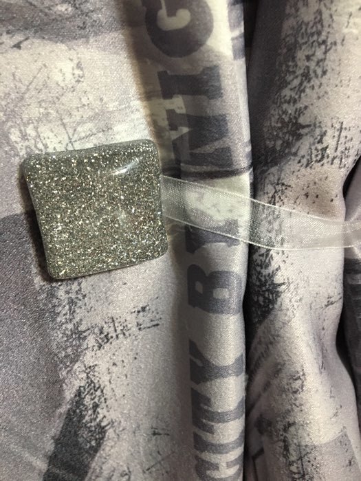 Фотография покупателя товара Подхват для штор «Квадрат с блёстками», 3,5 × 3,5 см, цвет серебряный - Фото 13