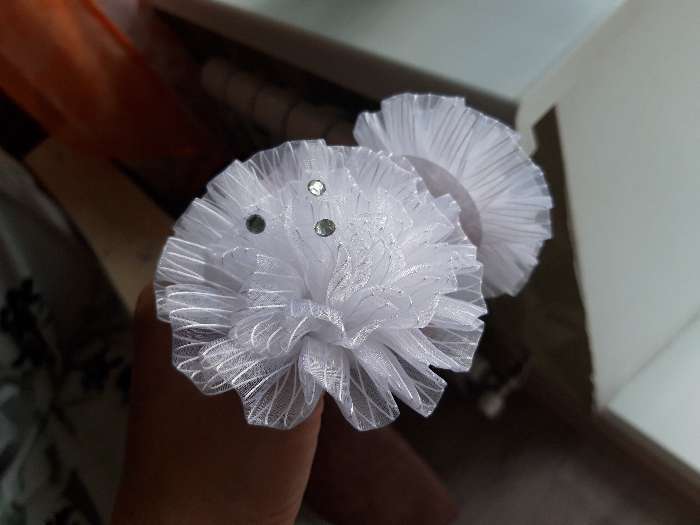 Фотография покупателя товара Резинка для волос бант "Школьница" полосатик стразинка, d-9 см, белый