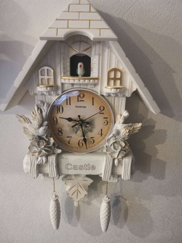 Фотография покупателя товара Часы настенные, серия: Маятник, "Замок с птицами", плавный ход, 63 х 8 х 32 см, белые