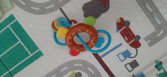 Фотография покупателя товара Погремушка с прорезывателем «Сладости: Пончик», МИКС - Фото 1