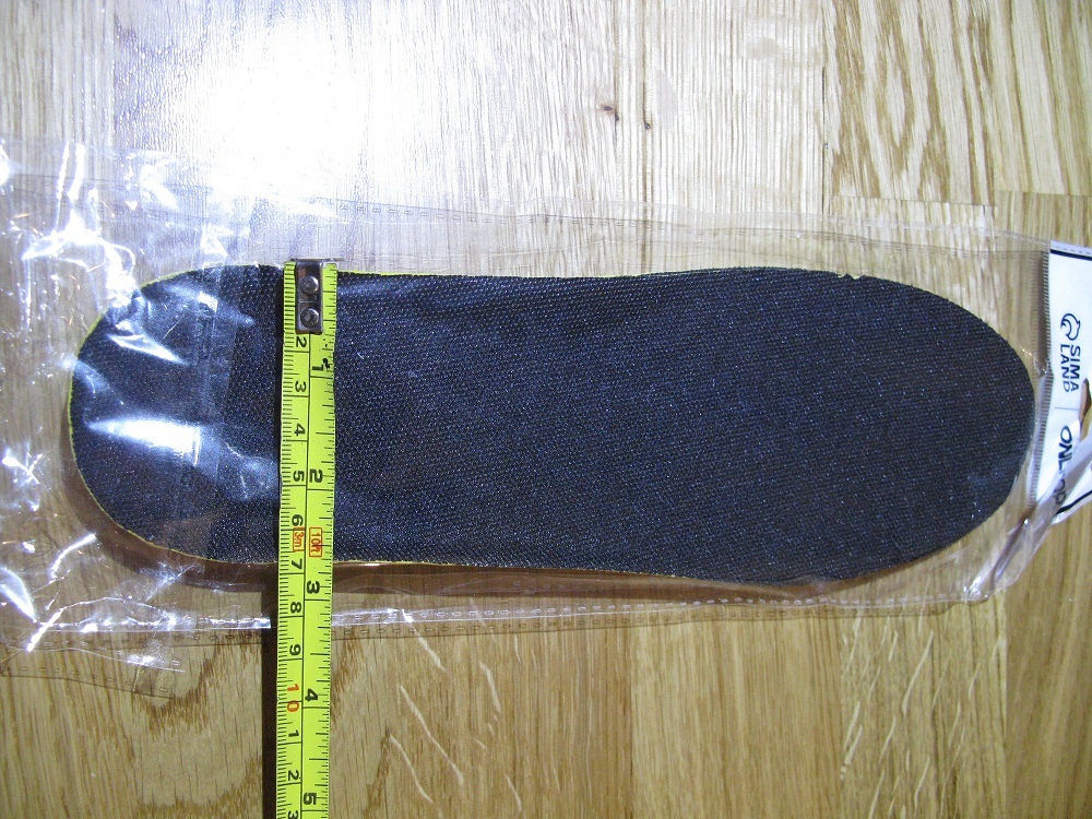 Фотография покупателя товара Стельки для обуви, влаговпитывающие, дышащие, р-р RU 40 (р-р Пр-ля 44), 26 см, пара, цвет чёрный/жёлтый - Фото 4