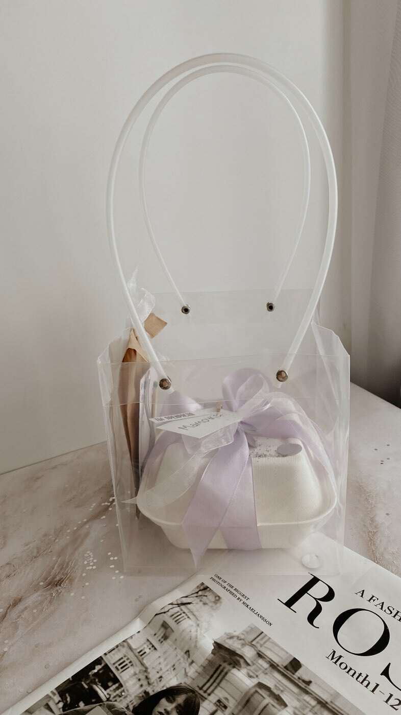 Фотография покупателя товара Пакет подарочный с квадратным дном, прозрачный, 31×30×31 см - Фото 13