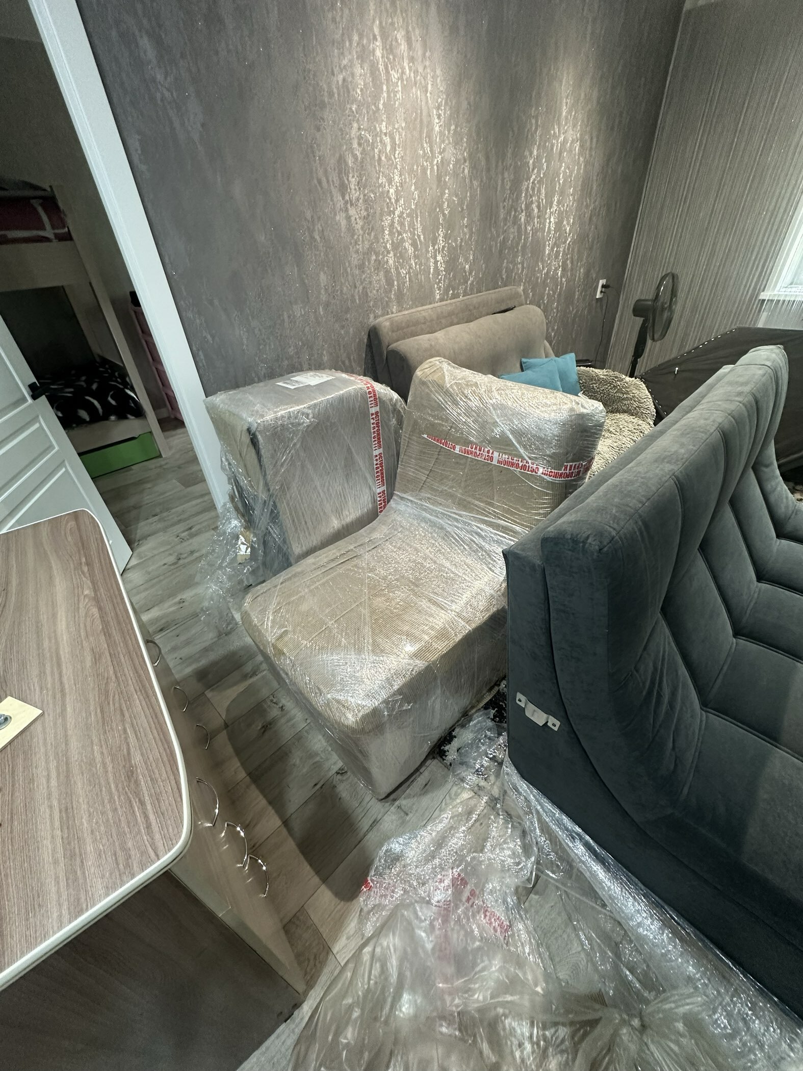 Фотография покупателя товара Угловой диван «Майами 3», механизм венеция, универсальный, велюр, селфи 07 / подушки 07 - Фото 9