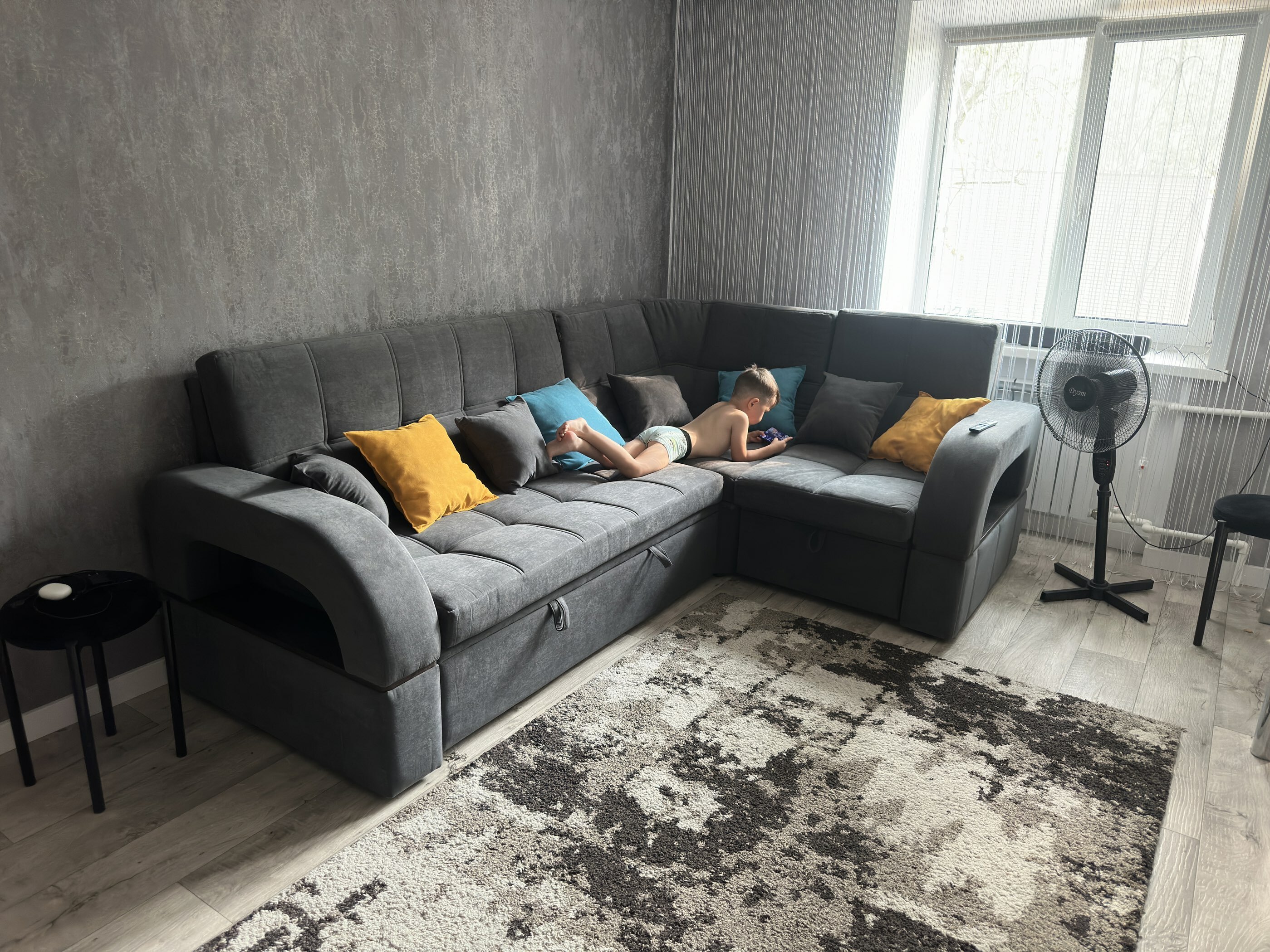 Фотография покупателя товара Угловой диван «Майами 3», механизм венеция, универсальный, велюр, селфи 07 / подушки 07 - Фото 2