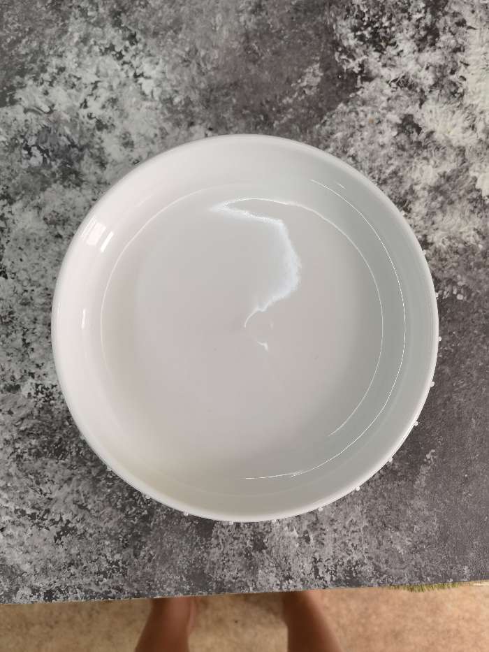 Фотография покупателя товара Подставка для десертов керамическая на металлической подставке «Флора», d=26,5 см, цвет белый - Фото 2