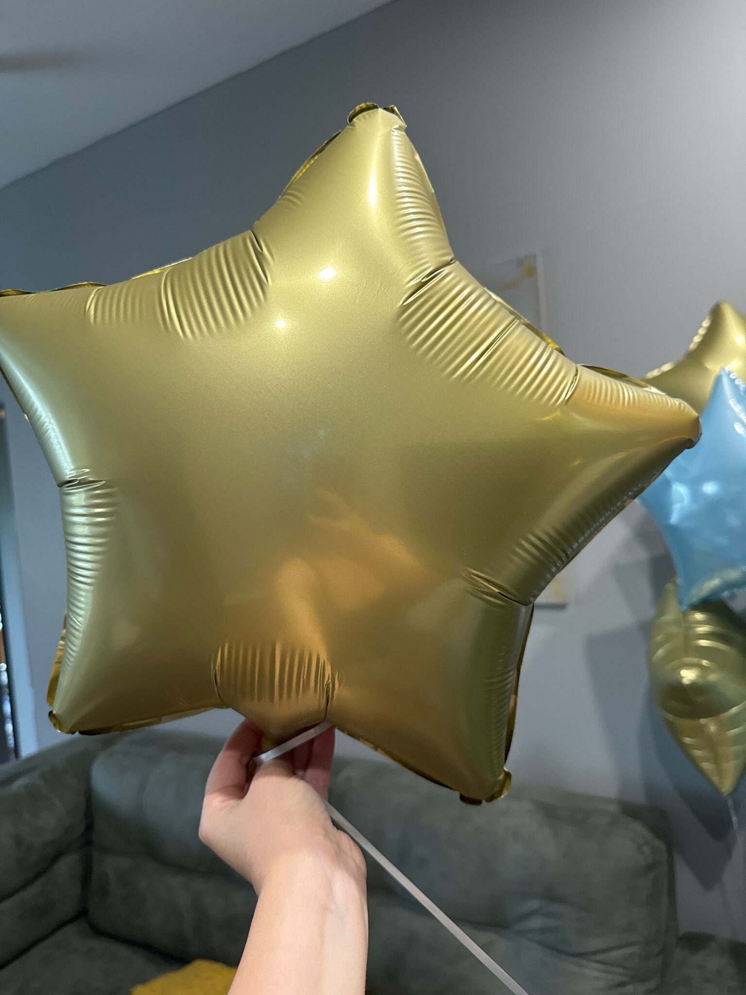 Фотография покупателя товара Воздушный шар фольгированный 18" «Звезда», цвет майский жук - Фото 4