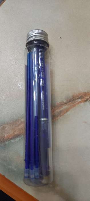 Фотография покупателя товара Набор ручка гелевая со стираемыми чернилами, пишущий узел 0.5 мм, чернила синие+9 синих стержней - Фото 49