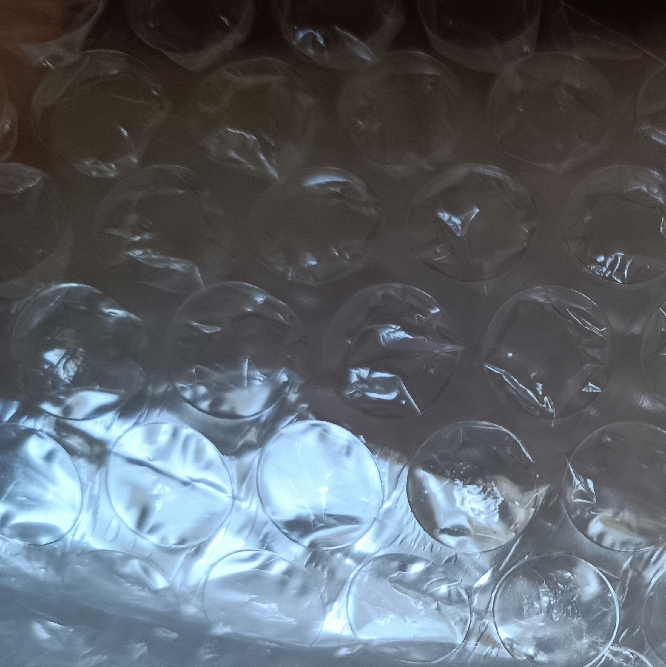 Фотография покупателя товара Плёнка воздушно-пузырьковая Greengo, толщина 40 мкм, двухслойная, длина 5 м, ширина 0.5 м, для дома и сада - Фото 2