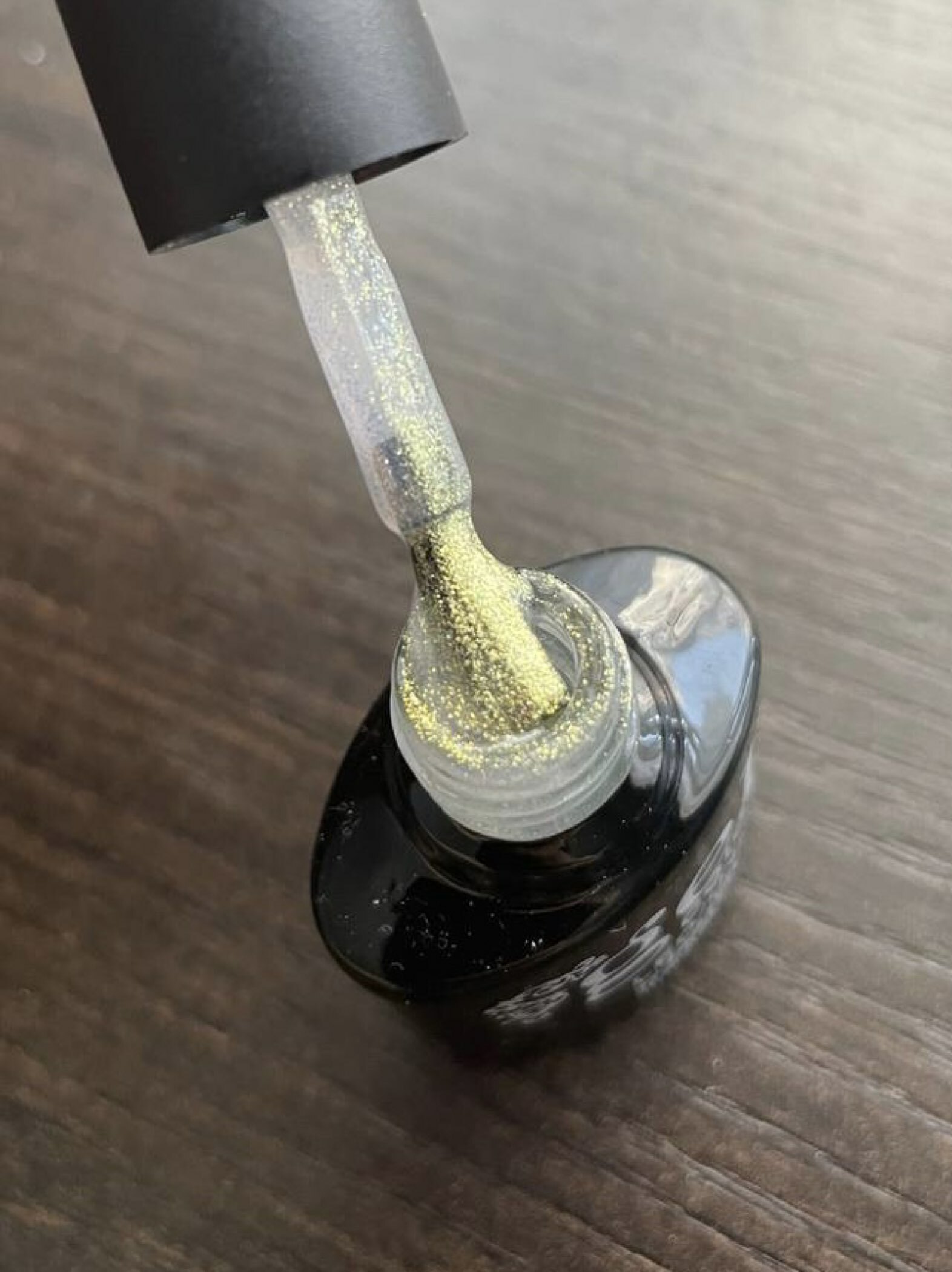 Фотография покупателя товара Гель-лак для ногтей "Горный хрусталь", трёхфазный LED/UV, 10мл, цвет 001 серебристый - Фото 34