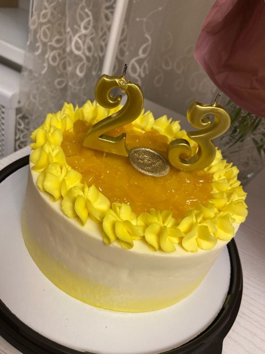 Фотография покупателя товара Свеча в торт цифра "2", 5,3 см, золото