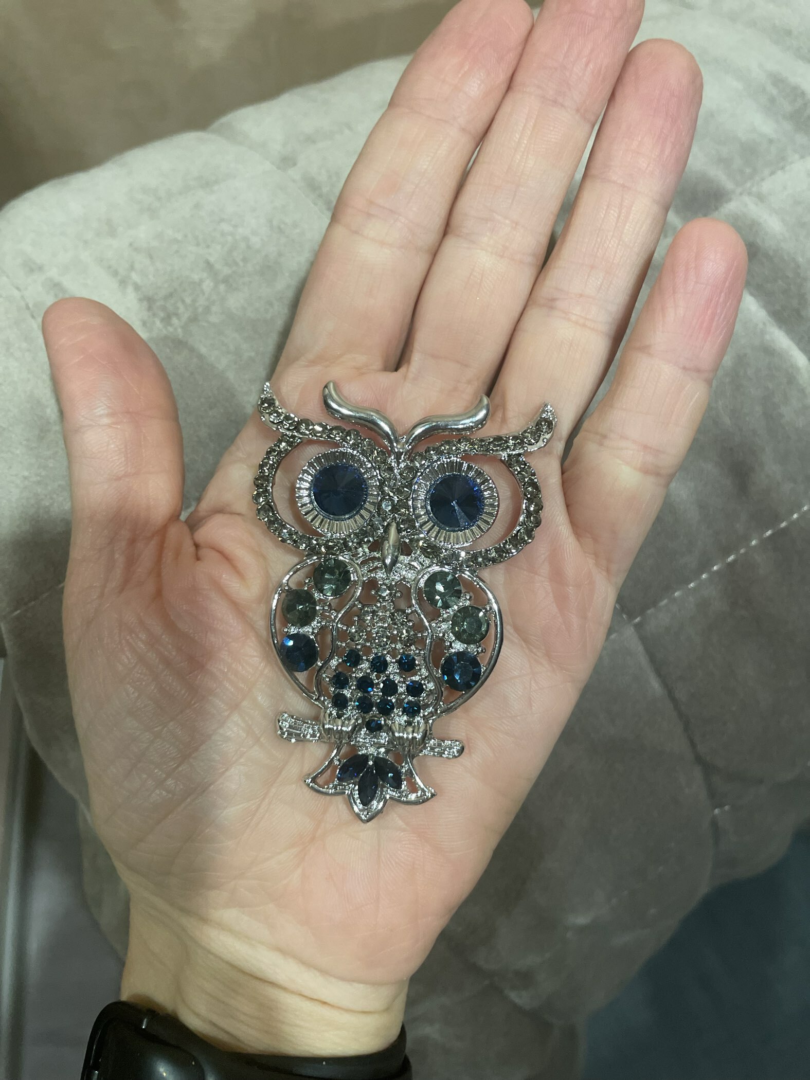 Фотография покупателя товара Брошь «Филин», цвет сине-золотой в серебре - Фото 1