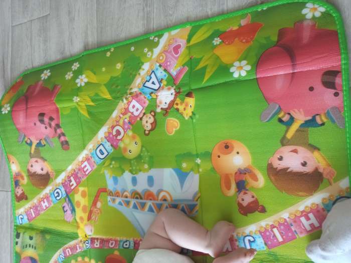 Фотография покупателя товара Игровой коврик для детей на фольгированной основе «Карусель», размер 180х100x0,5 см, Крошка Я - Фото 4