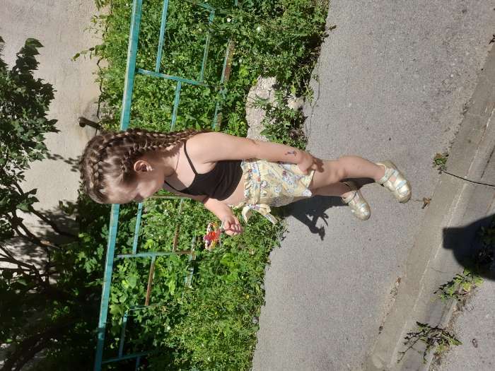 Фотография покупателя товара Топ для девочки, цвет черный, рост 122 см (32) - Фото 2