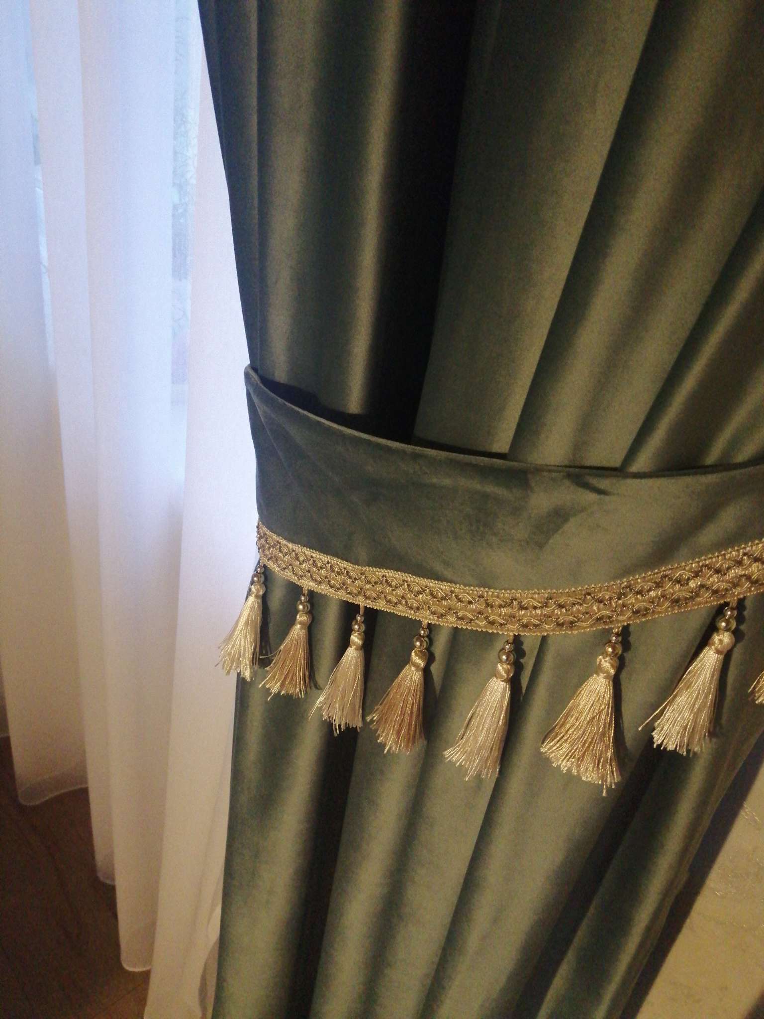 Фотография покупателя товара Тесьма для штор, с кистями и бусинами, 13 см, 5±0.5 м, белая, бежевая - Фото 1