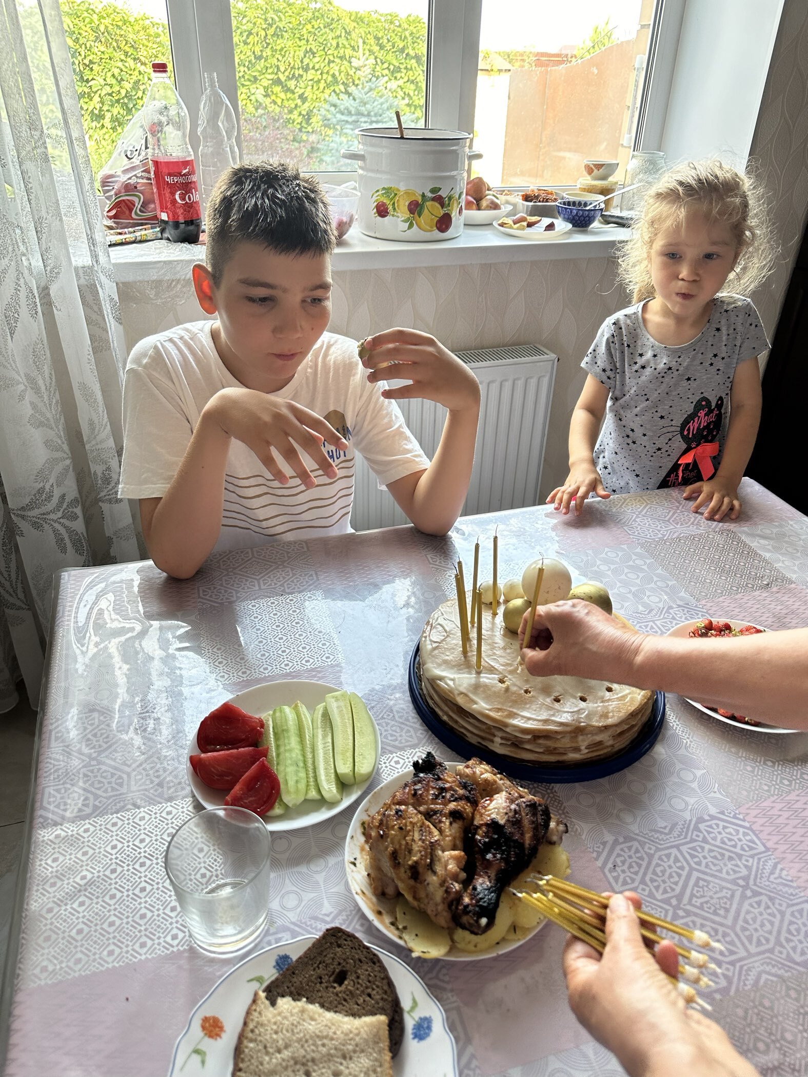 Фотография покупателя товара Свечи в торт «Ройс», 6 шт., высокие, 13 см, золотой металлик - Фото 10