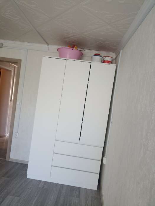 Фотография покупателя товара Шкаф трёхстворчатый распашной «Мадера», 3 ящика, 1200×520×2100 мм, цвет белый - Фото 56