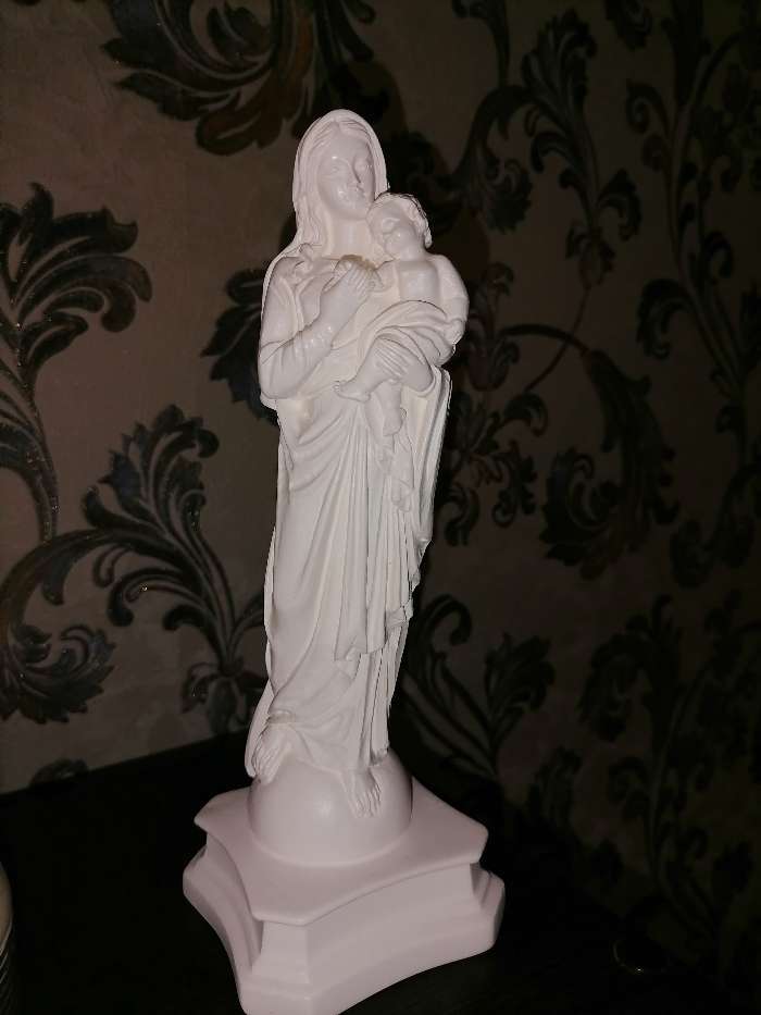 Фотография покупателя товара Фигура "Дева Мария с младенцем" белая 24см