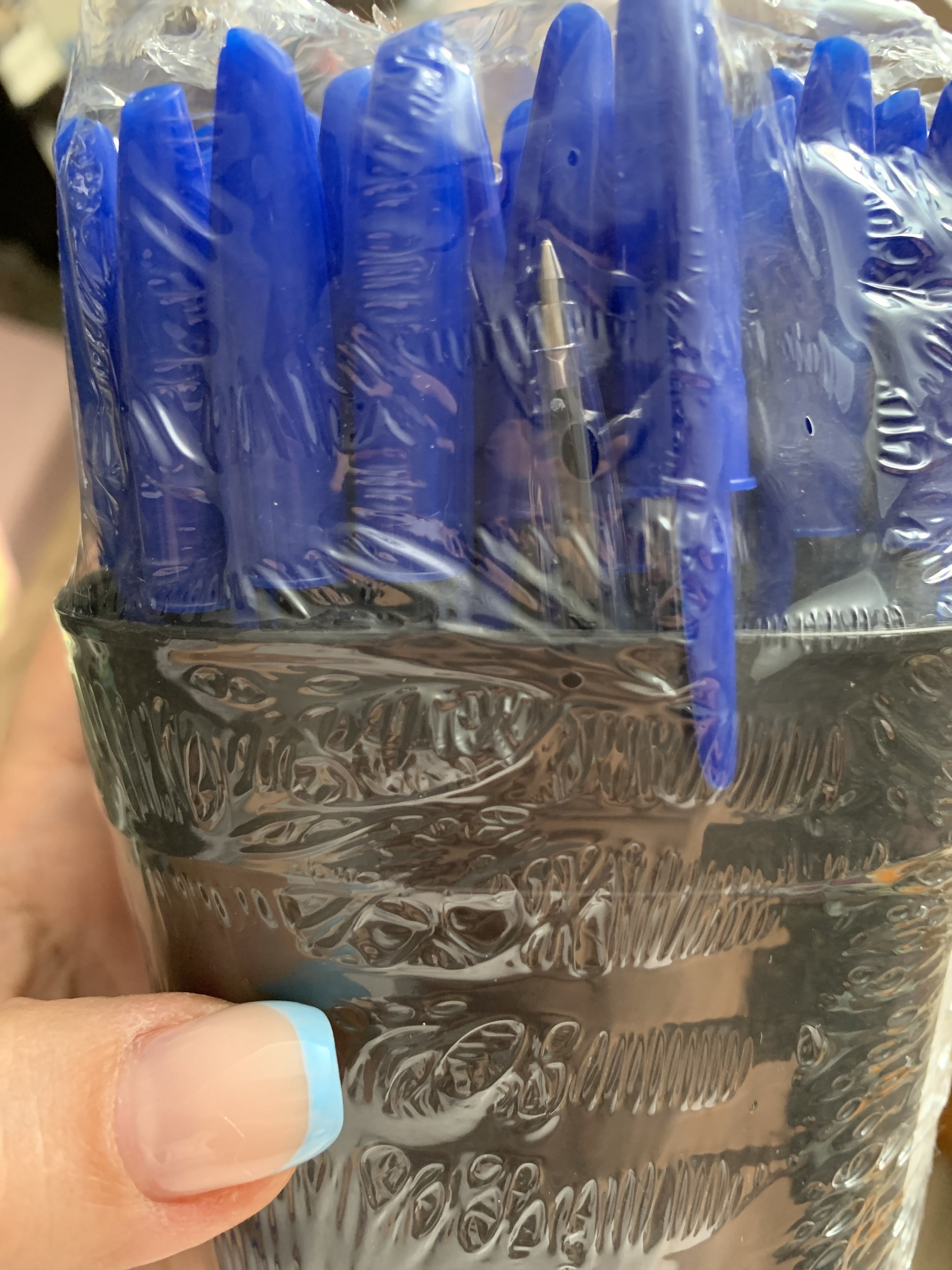 Фотография покупателя товара Ручка шариковая СТАММ "111", узел 0.7 мм, чернила синие на масляной основе, стержень 130 мм - Фото 3