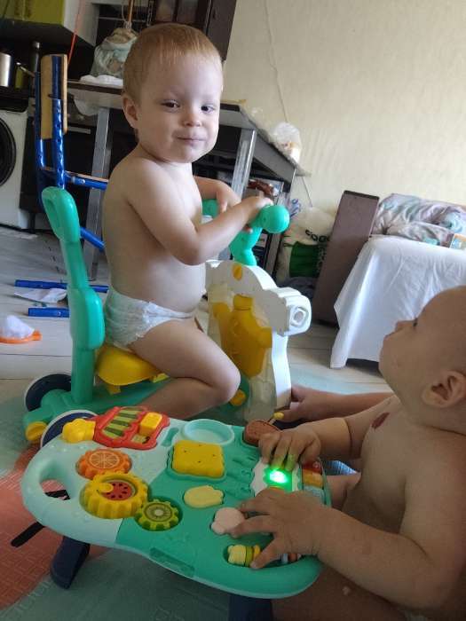 Фотография покупателя товара УЦЕНКА Столик-ходунки 4в1 ZABIAKA, звуковые эффекты, цвет МИКС - Фото 2