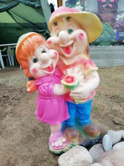 Фотография покупателя товара Садовая фигура "Мальчик с девочкой" средняя 21х23х48см МИКС - Фото 1