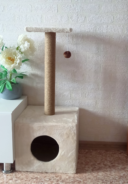 Фотография покупателя товара Домик для кошек с когтеточкой "Куб", с площадкой и игрушкой, 35 х 30 х 85 см, микс цветов - Фото 10