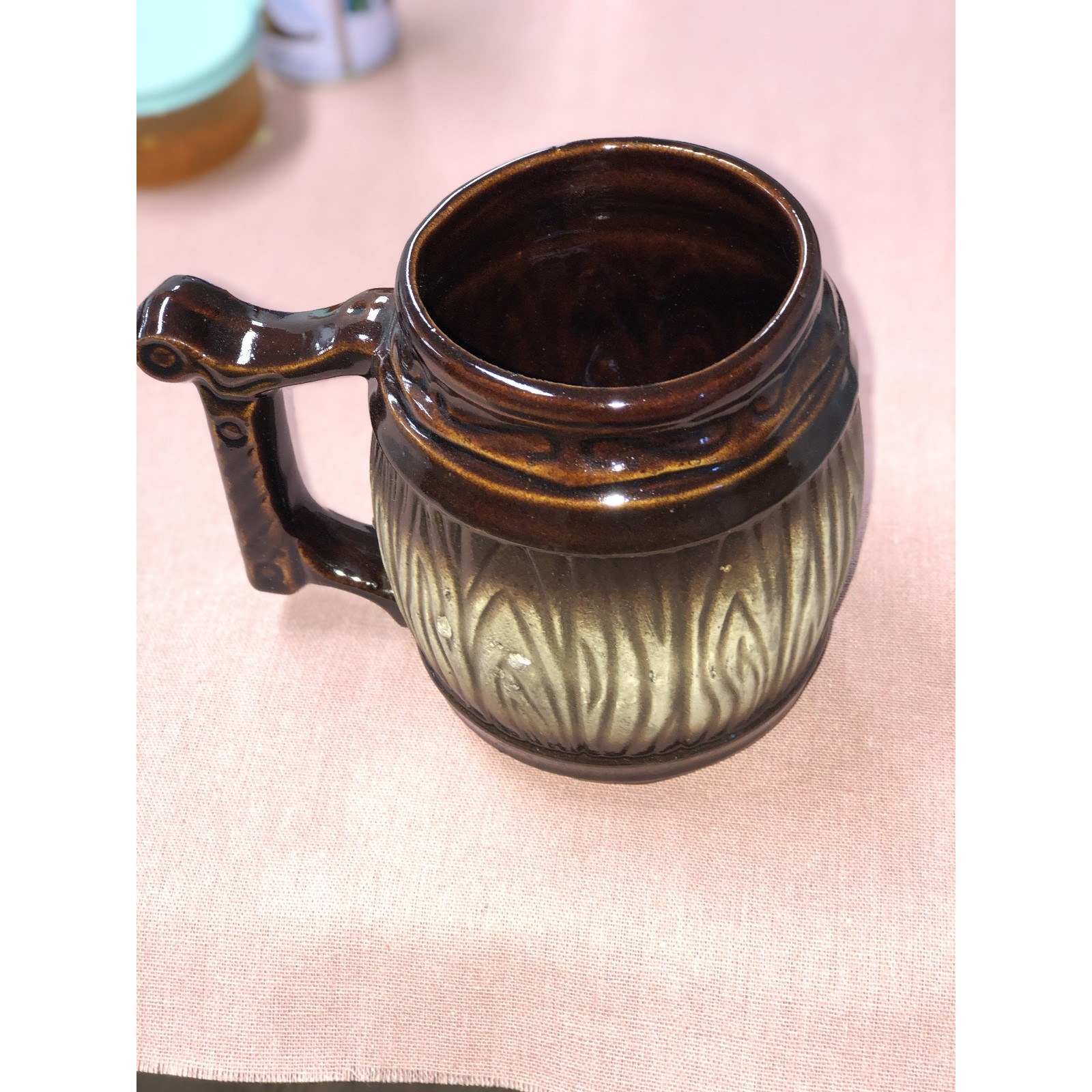 Фотография покупателя товара Пивная кружка "Бочка", коричневая, керамика, 0.9 л, 1 сорт - Фото 1