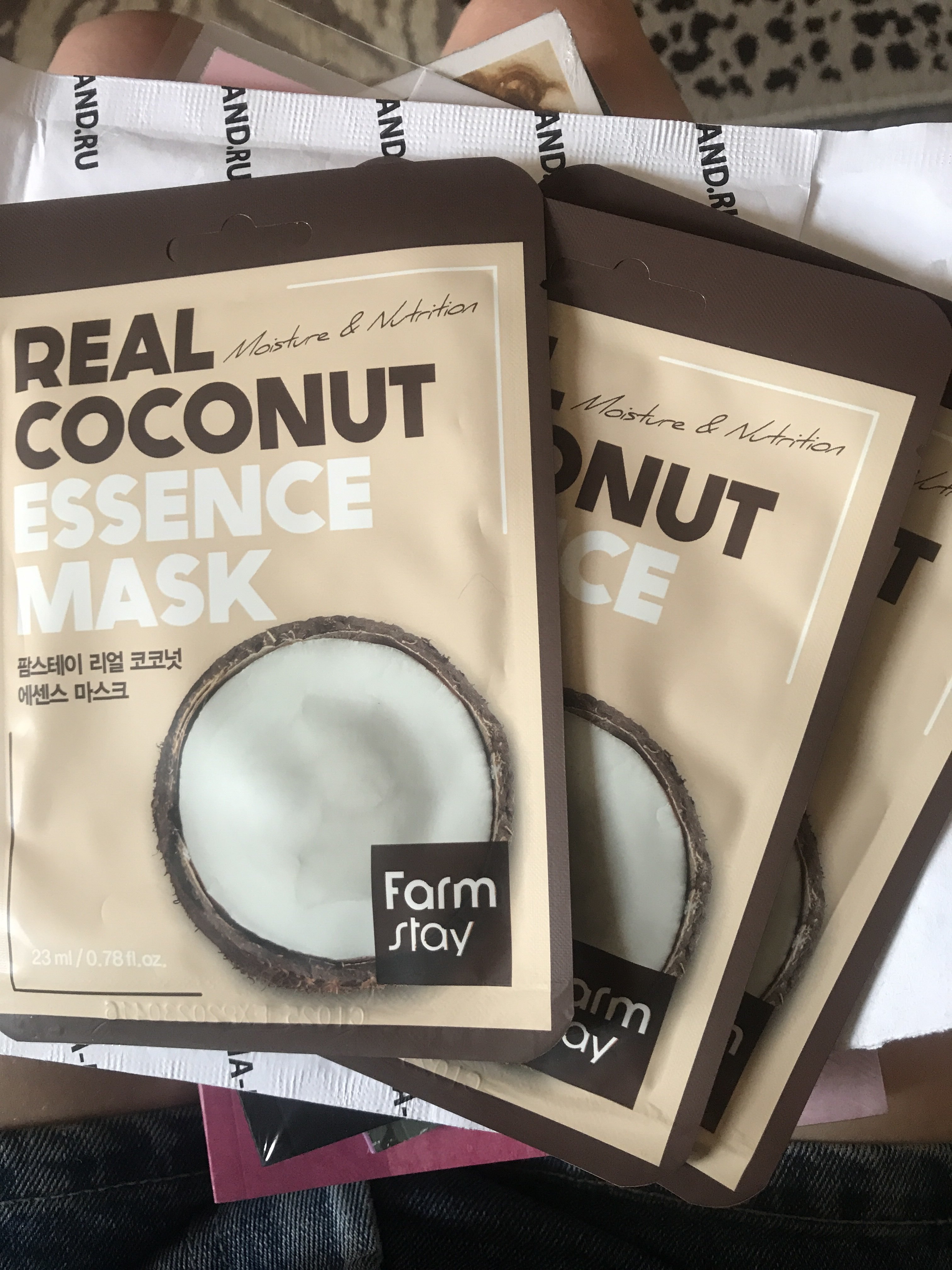 Фотография покупателя товара Тканевая маска для лица FarmStay, с экстрактом кокоса, 23 мл - Фото 12