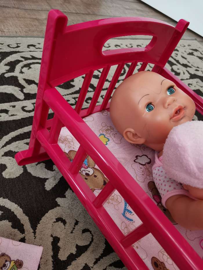 Фотография покупателя товара Кроватка для кукол с постелькой, МИКС