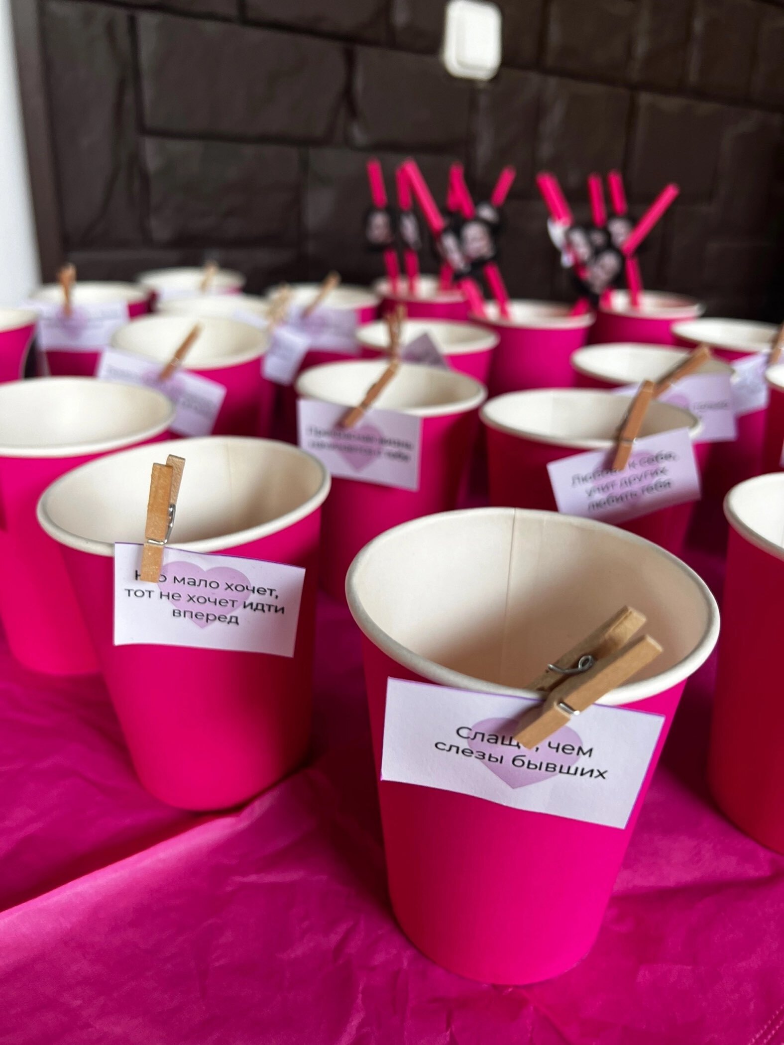 Фотография покупателя товара Стакан одноразовый бумажный «Розовый» 250 мл, диаметр 80 мм - Фото 1