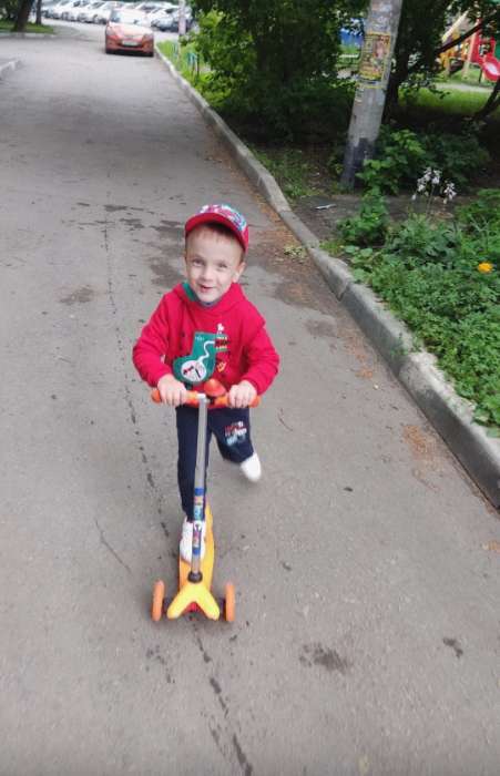 Фотография покупателя товара Кепка детская для мальчика «Гонщик», р-р 52-54, 5-7 лет, МИКС - Фото 1