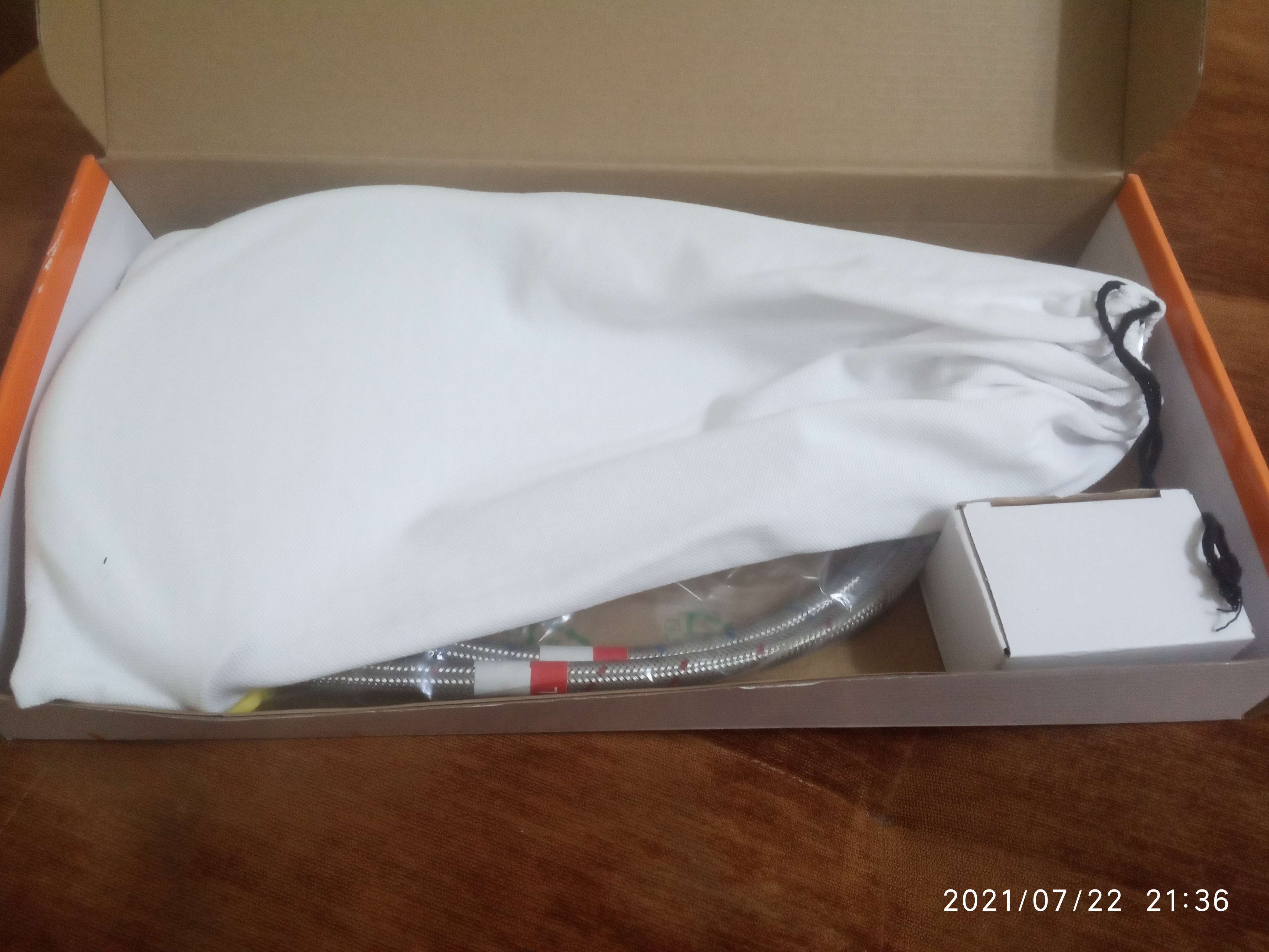 Фотография покупателя товара Cмеситель для кухни Accoona A4594G, однорычажный, высокий излив, латунь, белый