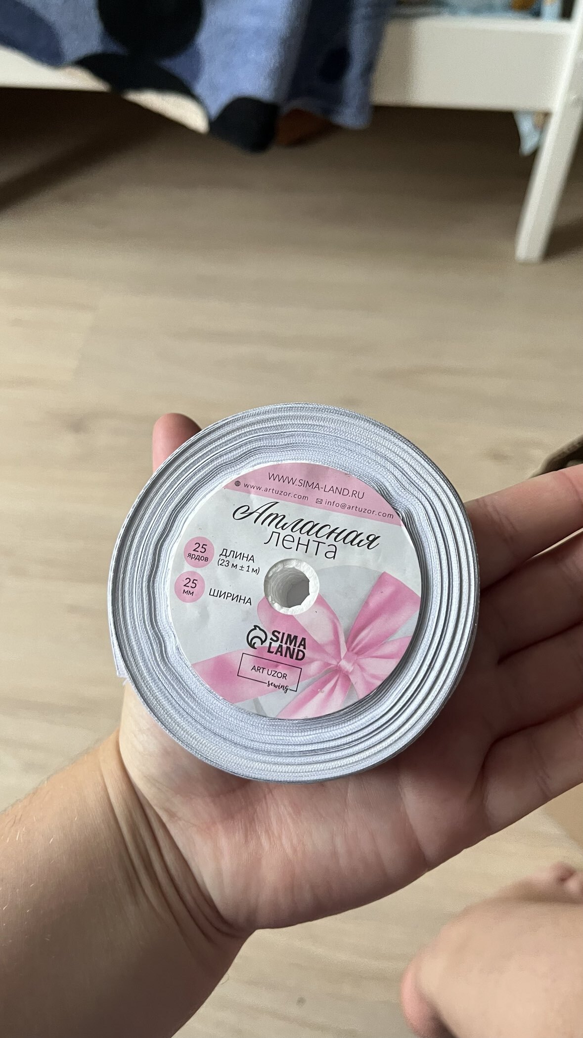 Фотография покупателя товара Лента атласная, с серебряным люрексом, 6 мм, 23±1 м, белая №001 - Фото 4