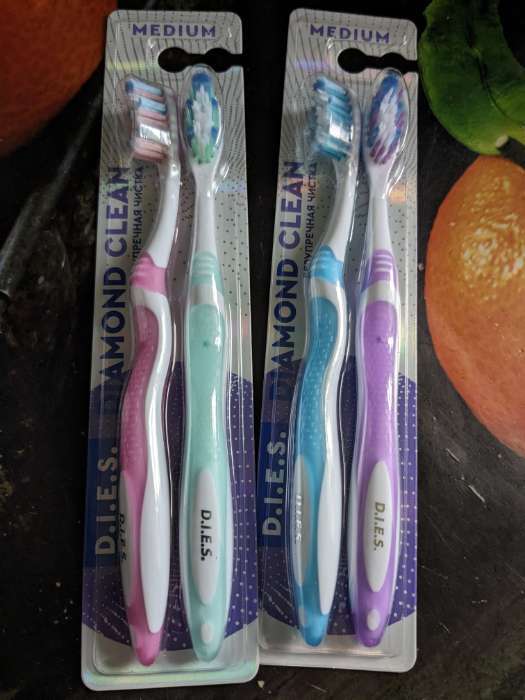 Фотография покупателя товара Зубная щетка 1+1 D.I.E.S. Whitening - Фото 1