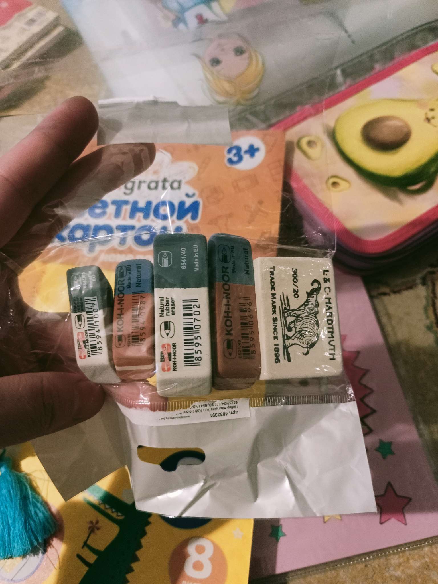 Фотография покупателя товара Набор ластиков 7 штук Koh-I-Noor 300/20, 6521/40-6521/80, 6541/40-6541/84-80 - Фото 2