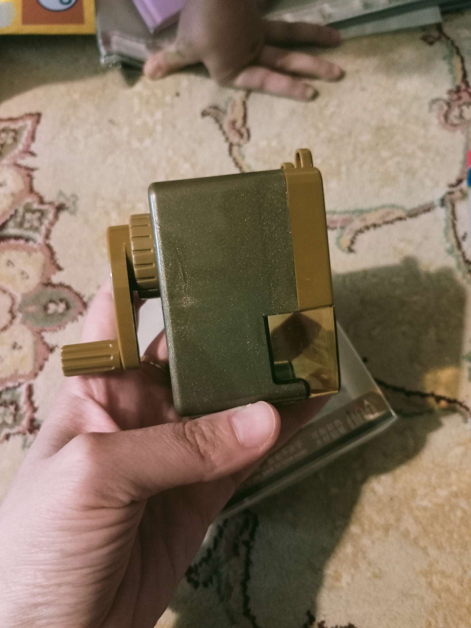 Фотография покупателя товара Точилка механическая с контейнером «Классика», МИКС - Фото 5