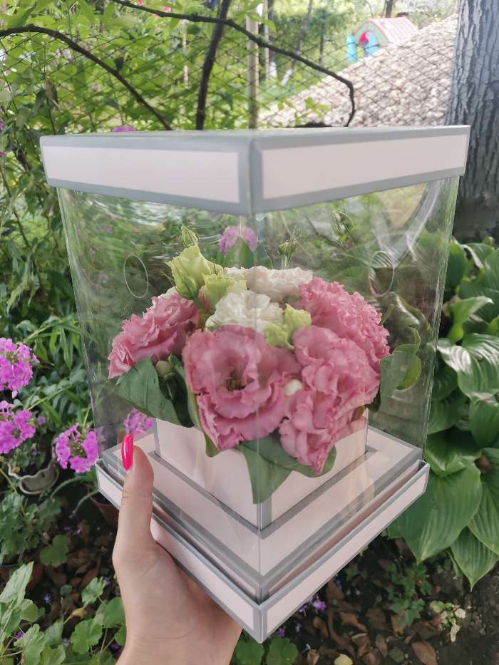 Фотография покупателя товара Коробка подарочная для цветов с вазой и PVC окнами складная, упаковка, «Вдохновение», 16 х 23 х 16 см - Фото 20