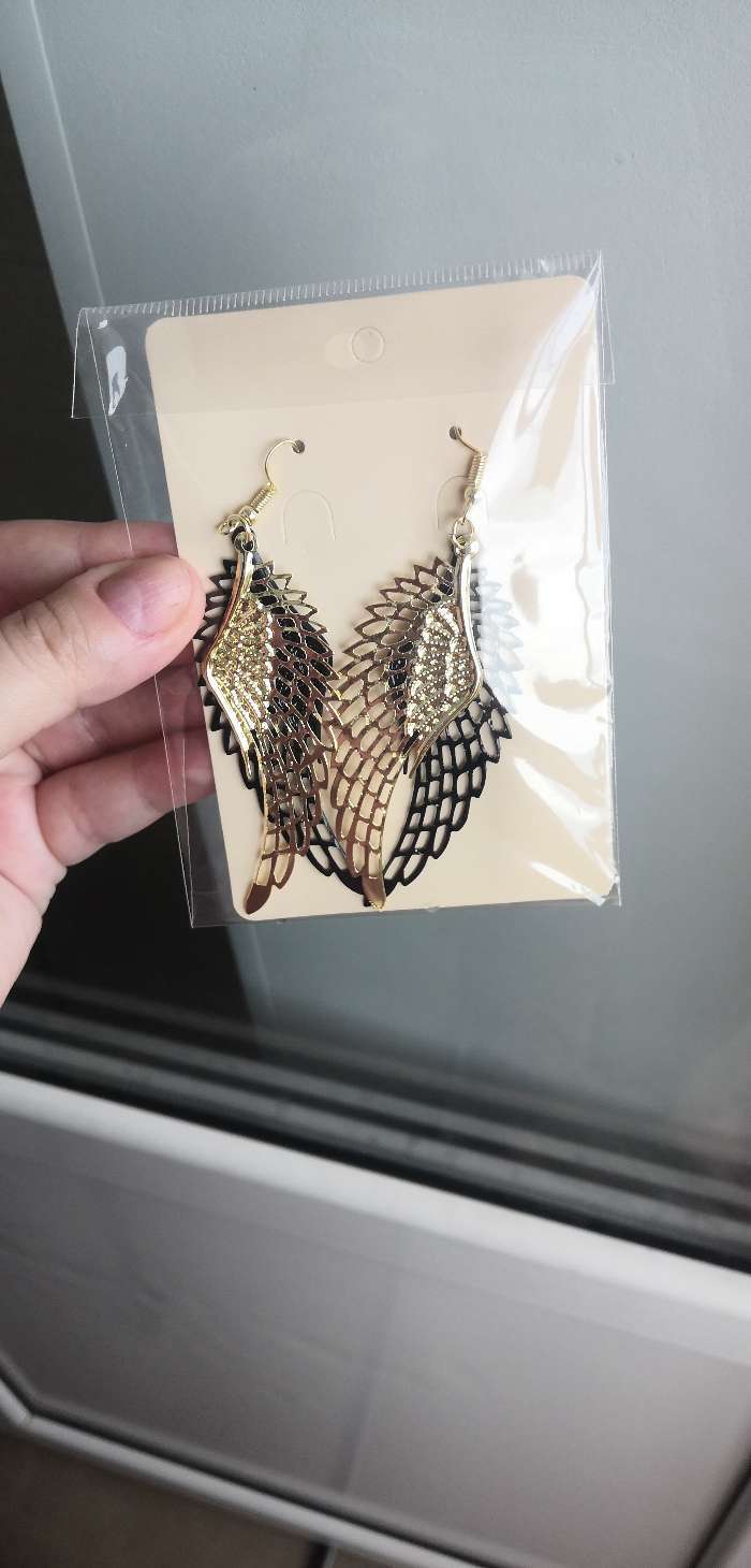Фотография покупателя товара Серьги висячие «Крылья ангела», цвет МИКС, 9 см