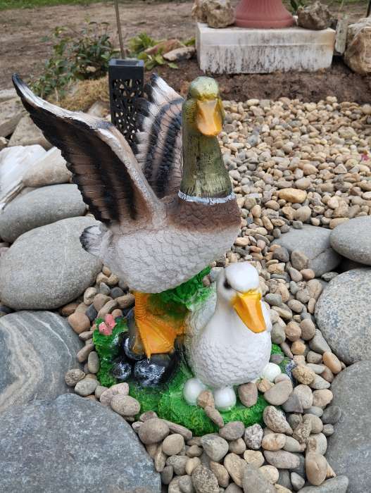 Фотография покупателя товара Садовая фигура из полистоуна «Утка с селезнем», 35 см - Фото 3